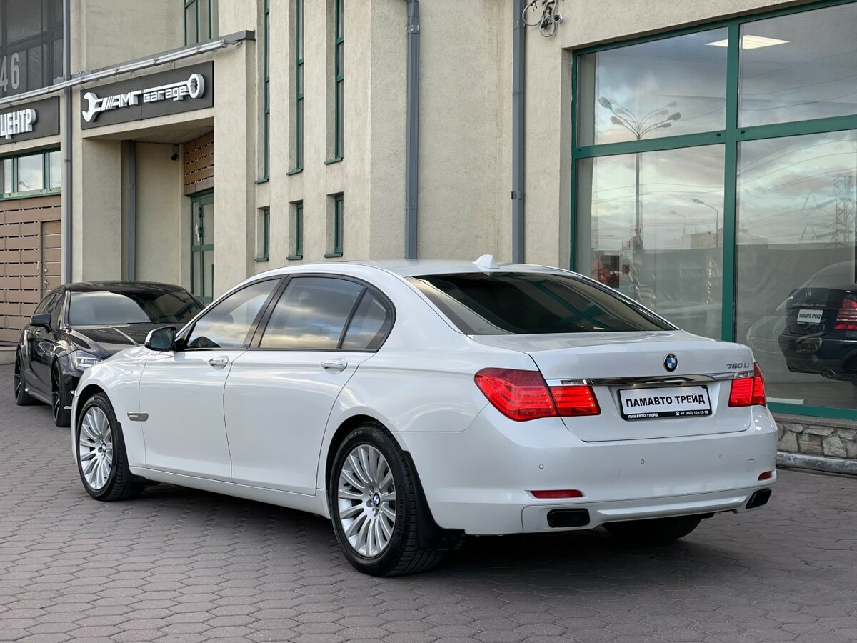 2011 BMW 7 серии Long 750Li xDrive V (F01/F02/F04), белый, 1235000 рублей - вид 1