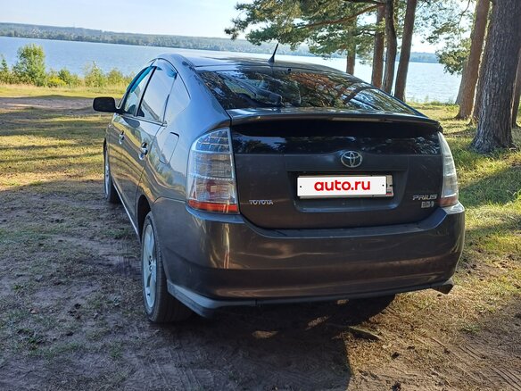 2006 Toyota Prius II Рестайлинг (XW20), серый, 750000 рублей - вид 3