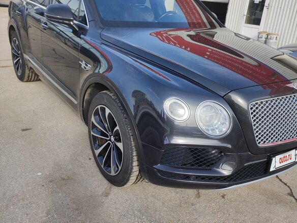 2017 Bentley Bentayga I, чёрный, 10300000 рублей - вид 34