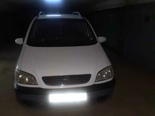 2001 Opel Zafira A, белый, 335000 рублей, вид 1