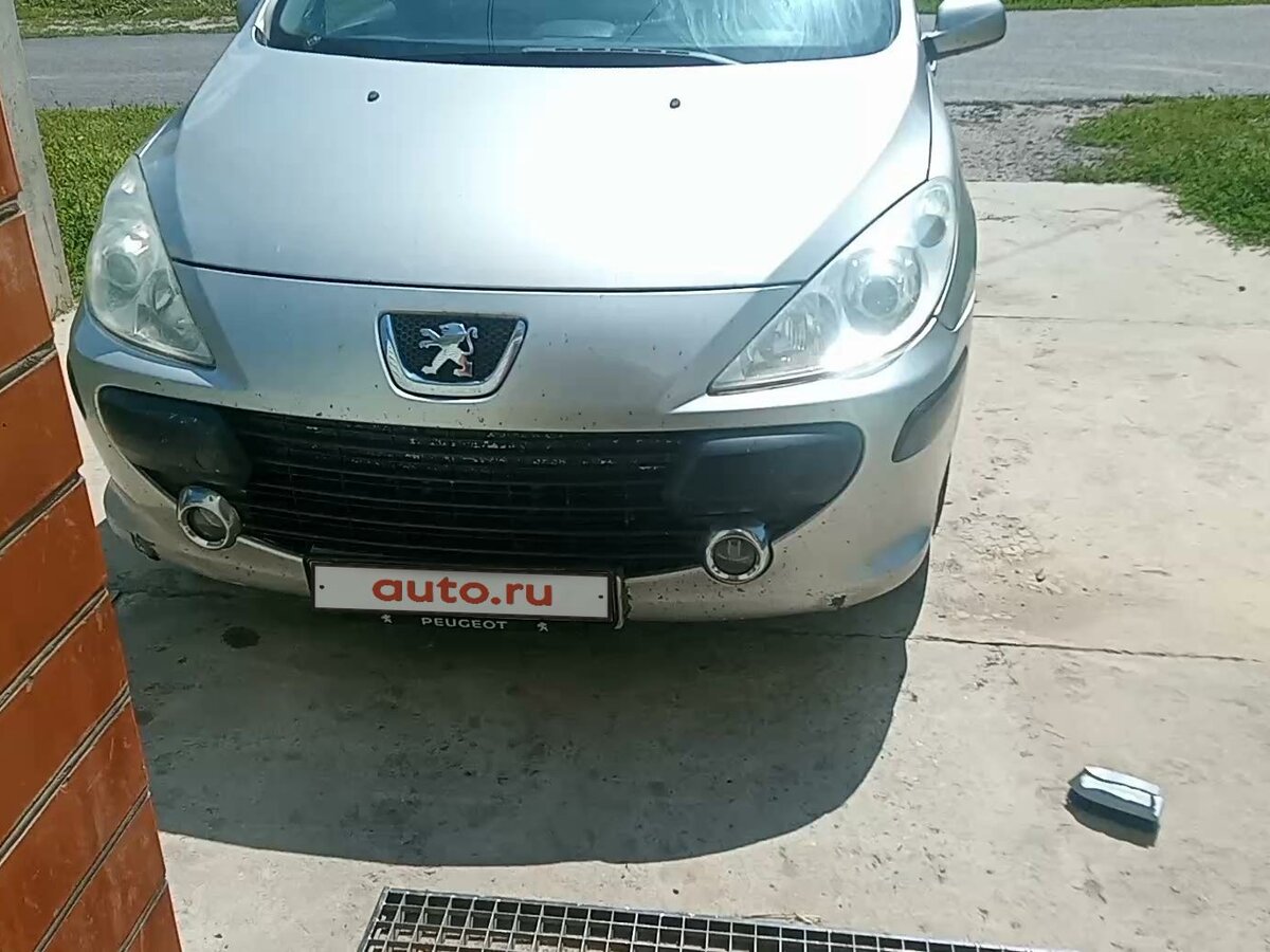 Купить б/у Peugeot 307 I Рестайлинг 1.6 MT (109 л.с.) бензин механика в ...