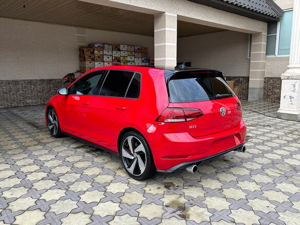 Купить б/у Volkswagen Golf GTI VII Рестайлинг 2.0 AMT (220 л.с.) бензин ...