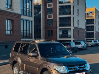 2012 Mitsubishi Pajero IV Рестайлинг 1, коричневый, 2699999 рублей, вид 1