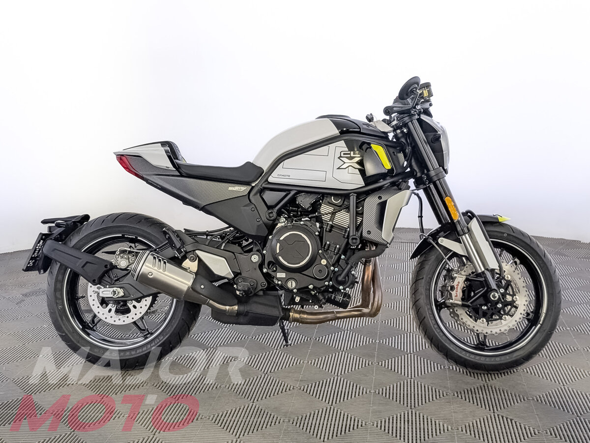 CFMoto 700CL-X Sport