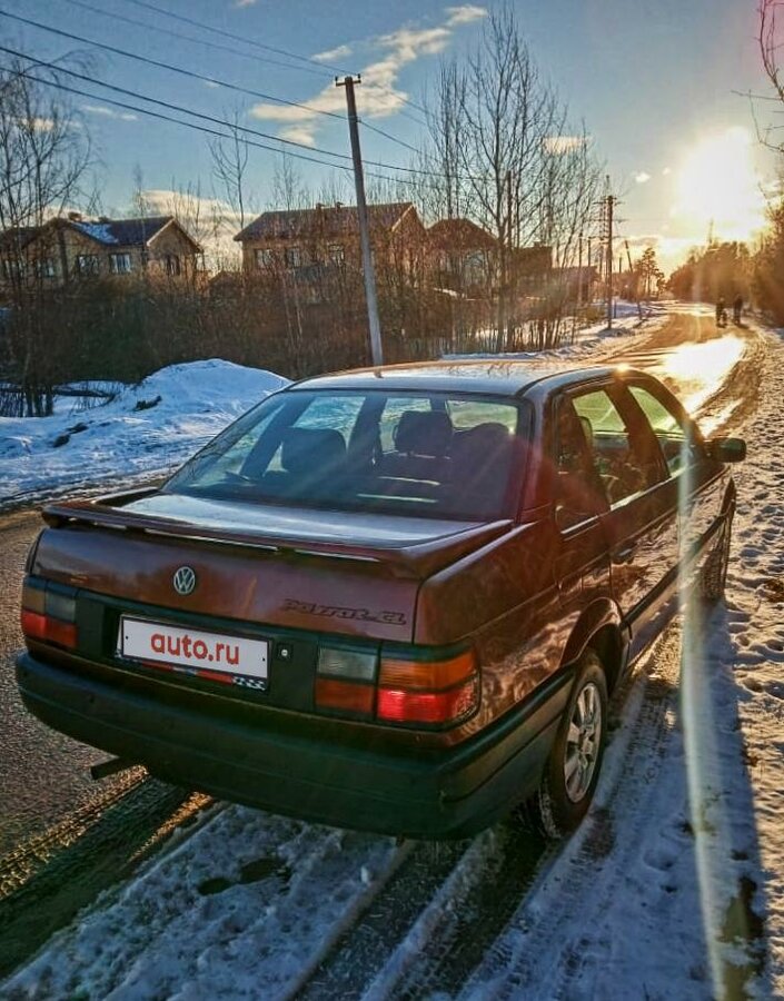 Фольксваген пассат красный