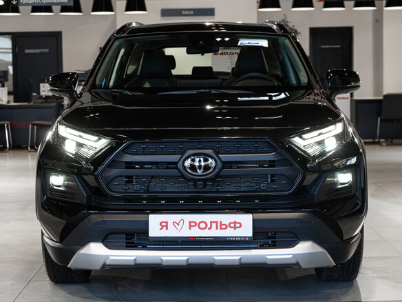 2025 Toyota RAV4 V (XA50), чёрный - вид 3