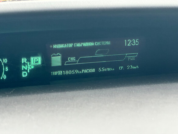 2010 Toyota Prius III (XW30), серебристый, 1010000 рублей - вид 13