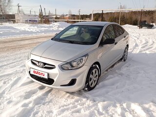 2011 Hyundai Solaris I, серебристый, 720000 рублей, вид 1