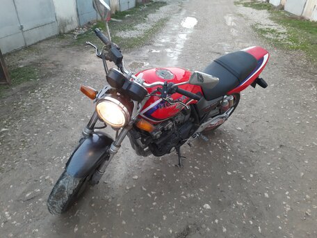 Hornet bike riyasewana sale