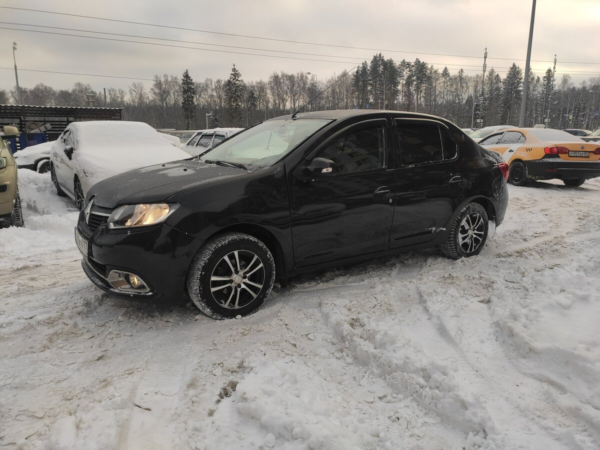 Купить б/у Renault Logan II 1.6 MT (82 л.с.) бензин механика в Москве ...