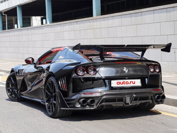2022 Ferrari 812 GTS, чёрный - вид 5