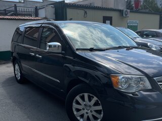 2014 Chrysler Voyager Grand V Рестайлинг, чёрный, 1850000 рублей, вид 1