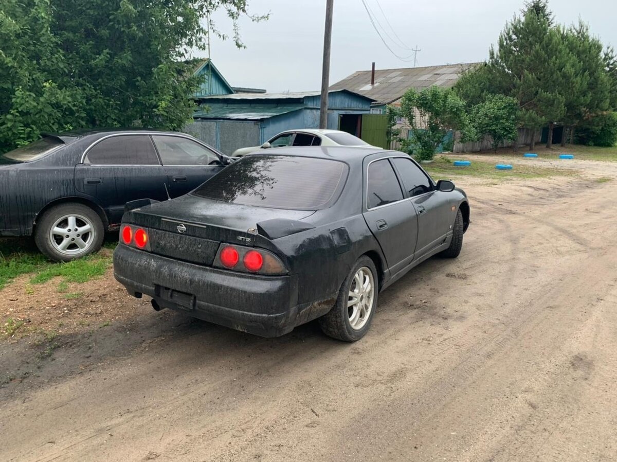 Nissan skyline ix