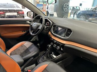 2025 Lada (ВАЗ) Vesta SW Cross I Рестайлинг (NG), чёрный, 2030500 рублей, вид 1