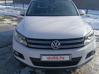 2013 Volkswagen Tiguan I Рестайлинг, белый, 1480000 рублей, вид 1