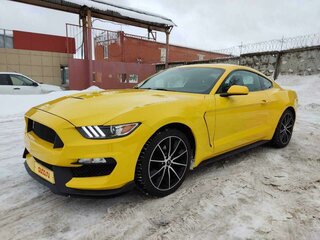 2015 Ford Mustang VI, жёлтый, 2200000 рублей, вид 1