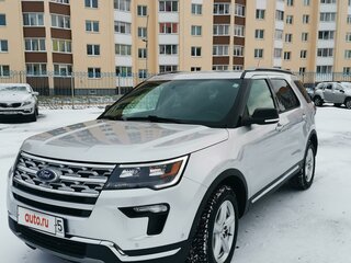 2018 Ford Explorer V Рестайлинг 2, серый, 2690000 рублей, вид 1