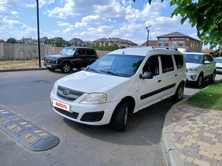 2014 Lada (ВАЗ) Largus I, белый, 700000 рублей, вид 1