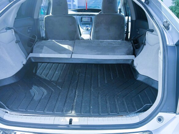 2010 Toyota Prius III (XW30), серый, 1030000 рублей - вид 26