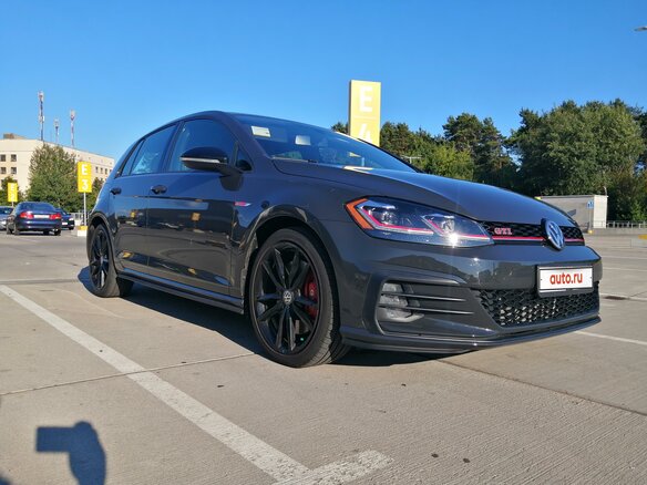 Купить б/у Volkswagen Golf GTI VII Рестайлинг 2.0 AMT (245 л.с.) бензин ...