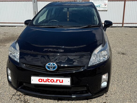 2011 Toyota Prius III (XW30), чёрный, 950000 рублей - вид 1