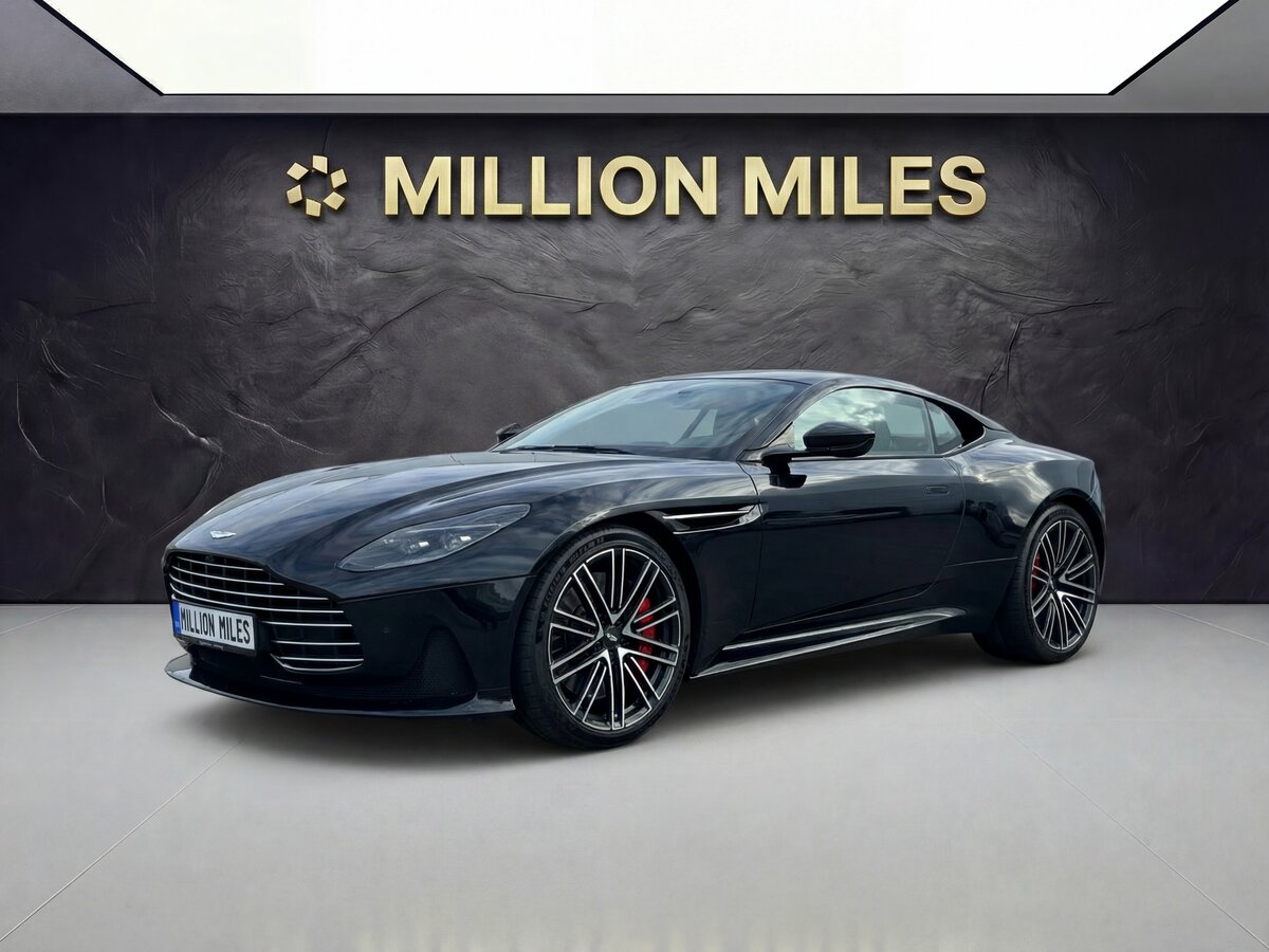 Aston Martin DB12