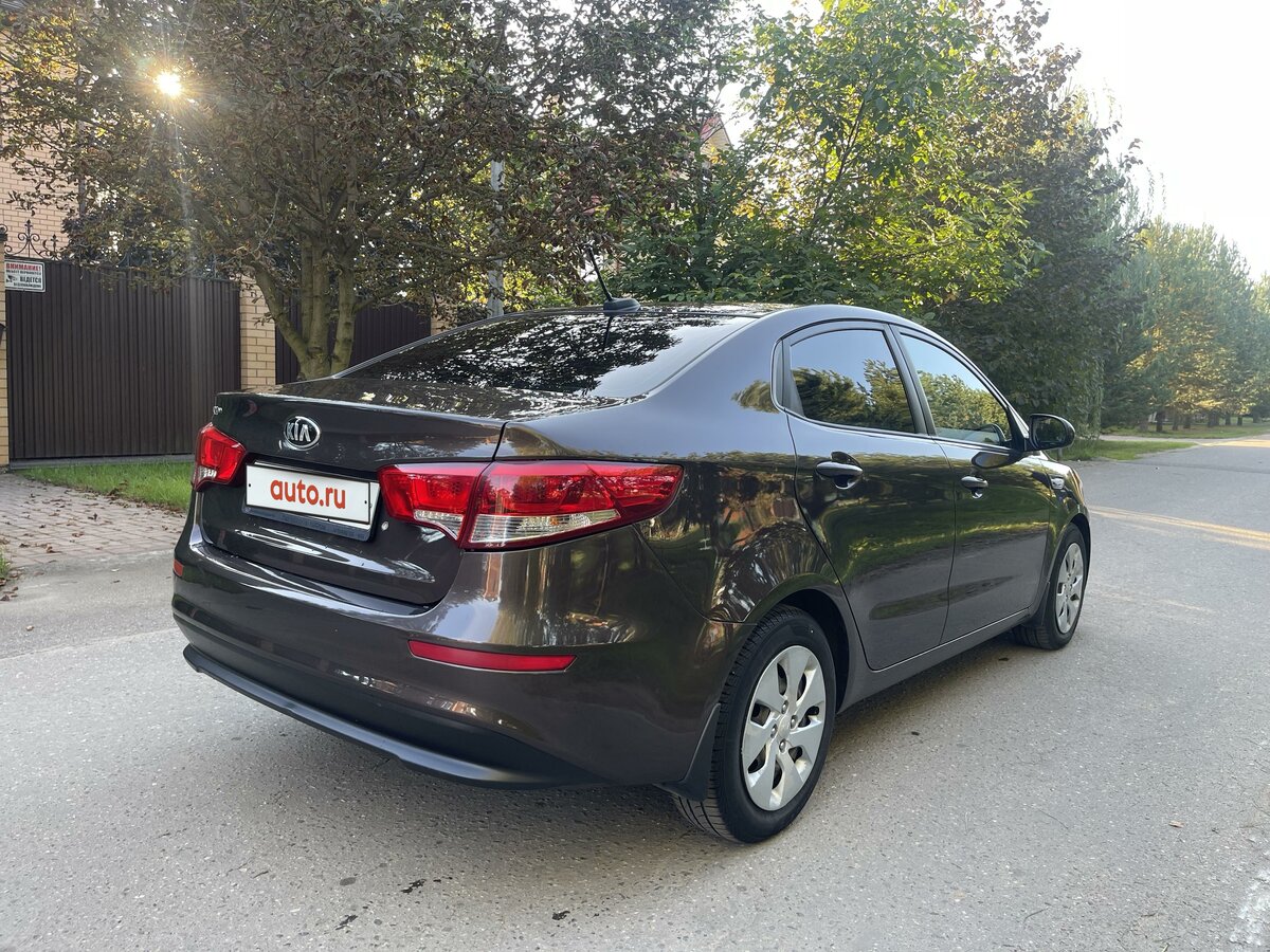 Купить б/у Kia Rio III Рестайлинг 1.4 AT (107 л.с.) бензин автомат в ...