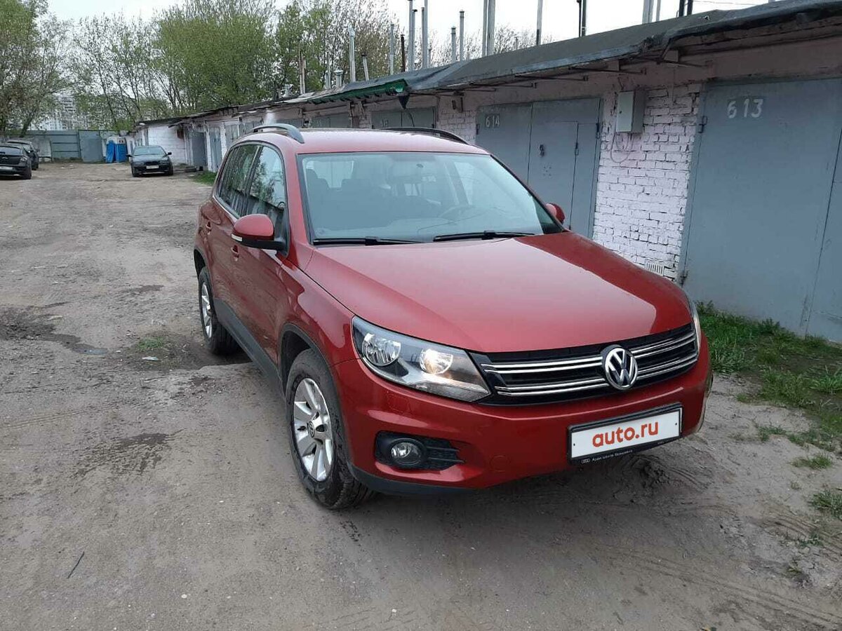 Tiguan красный 2008