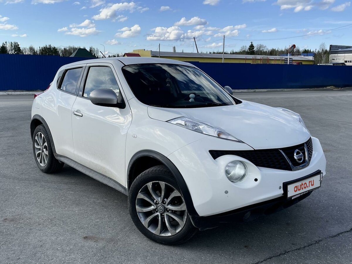 Nissan Juke перламутровый