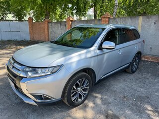 2015 Mitsubishi Outlander III Рестайлинг 2, серебристый, 1450000 рублей, вид 1