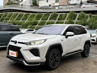 2021 Toyota Wildlander, белый, 2342943 рублей, вид 1