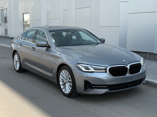 2022 BMW 5 серии 530i xDrive VII (G30/G31) Рестайлинг, серый, 4790000 рублей, вид 1