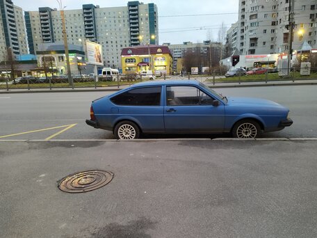 1983 Volkswagen Passat B2, синий, 70000 рублей, вид 1
