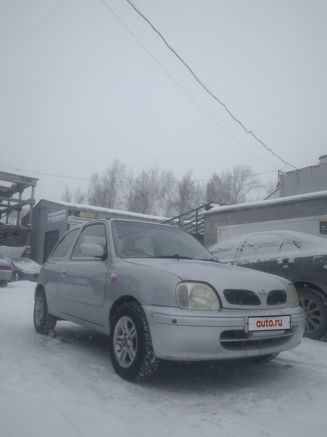 Ниссан марч голубой
