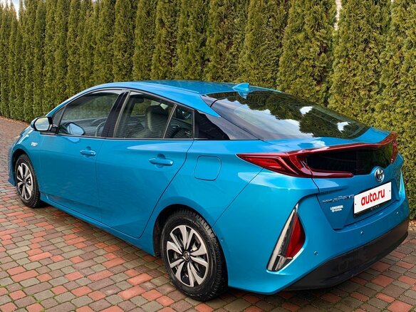 2018 Toyota Prius PHV ZVW52 Prime IV (XW50), голубой, 1960000 рублей - вид 4