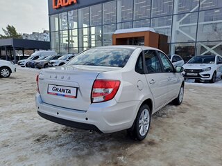 2026 Lada (ВАЗ) Granta I Рестайлинг, серебристый, 1259900 рублей, вид 5