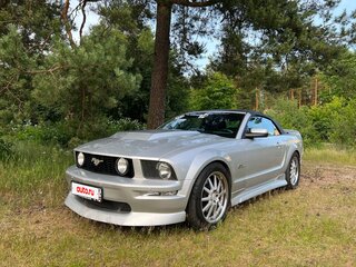 2005 Ford Mustang V, серебристый, 4450000 рублей, вид 1