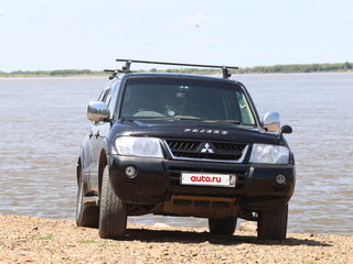 2002 Mitsubishi Pajero III Рестайлинг, чёрный, 1000000 рублей, вид 1
