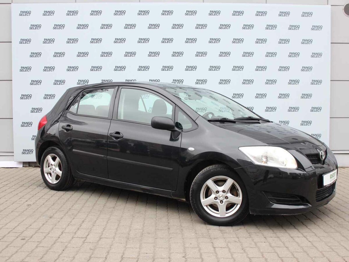 Купить б/у Toyota Auris I 1.3 MT (101 л.с.) бензин механика в Вологде ...