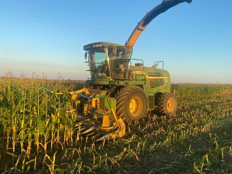 2008 John Deere 7000 Series, зелёный, 3200000 рублей, вид 3