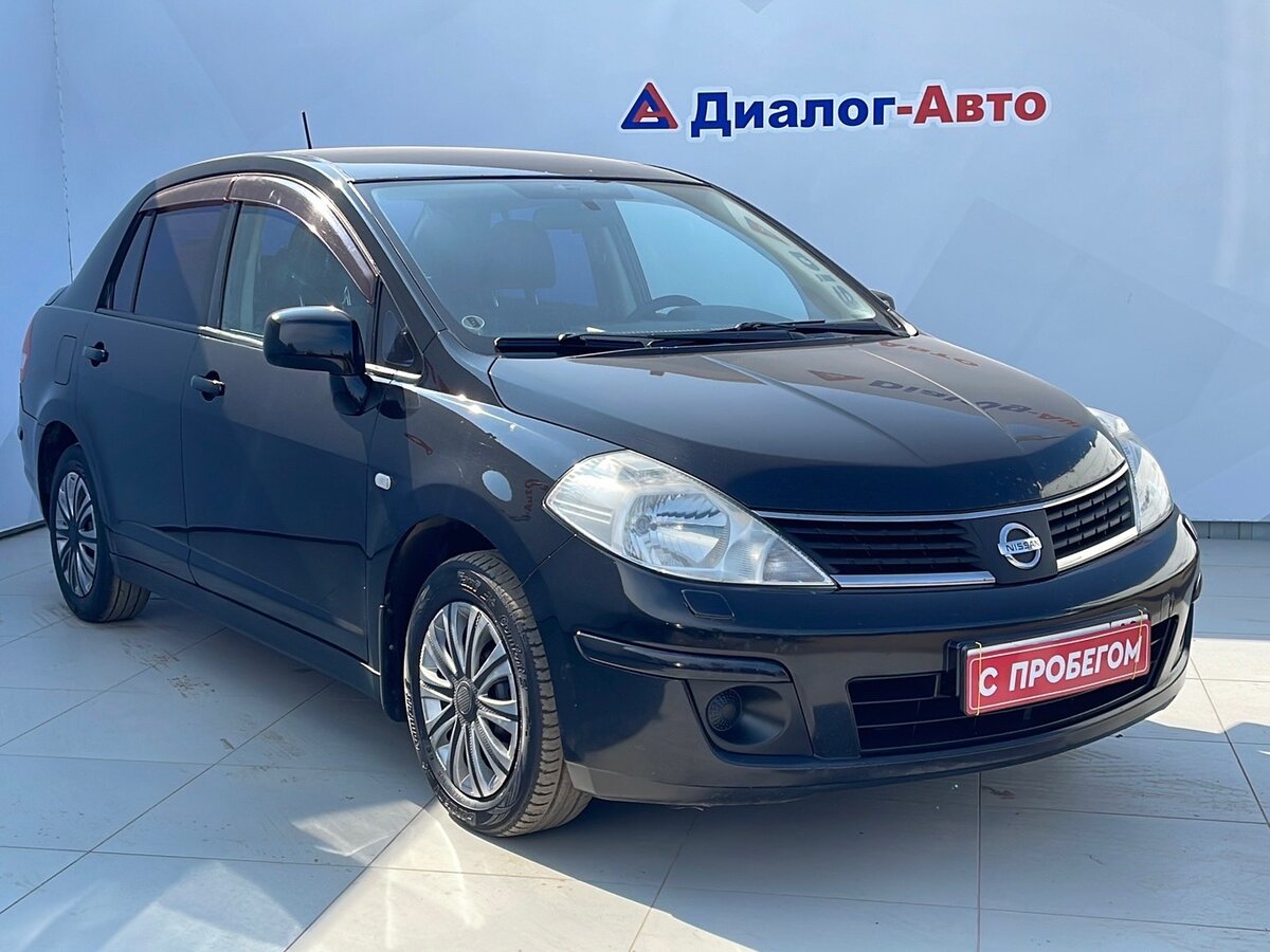 Nissan Tiida i 2007