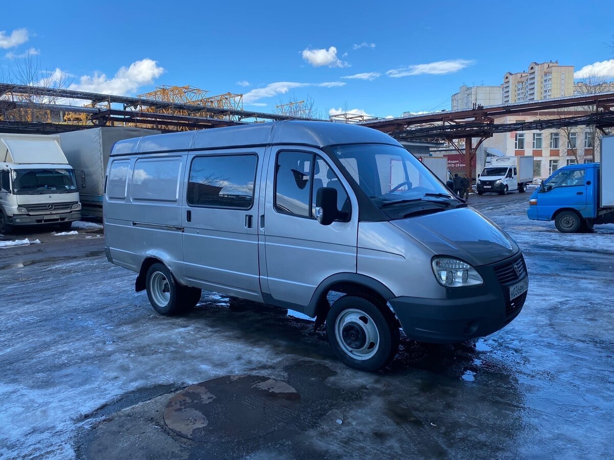 Купить б/у ГАЗ ГАЗель (2705) бензин механика в Москве: серебристый ...