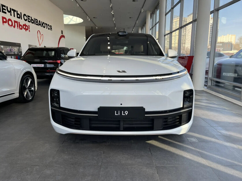 Li Auto (Lixiang) L9 52.3 kWh I Рестайлинг