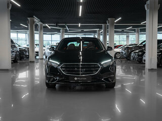 2024 Mercedes-Benz E-Класс Long 350 e L PHEV VI (W214, S214), чёрный, 7450000 рублей, вид 3