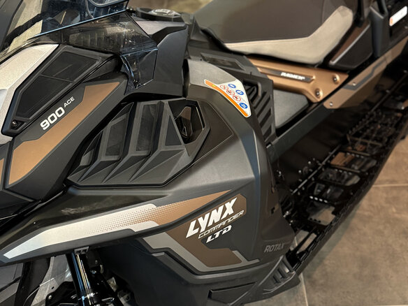 2025 BRP Lynx Commander 900, чёрный, 3100000 рублей - вид 1