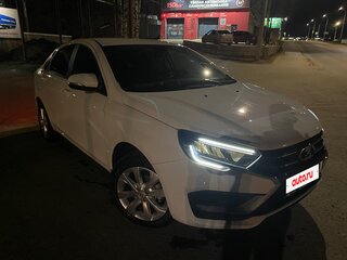 2024 Lada (ВАЗ) Vesta I Рестайлинг (NG), белый, 1545000 рублей, вид 1
