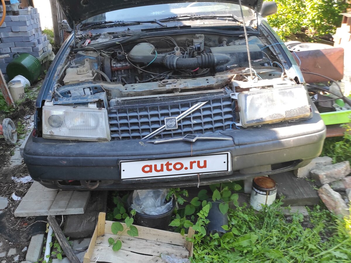 Вольво 460 седан