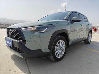 2022 Toyota Corolla Cross I, зелёный, 1860000 рублей, вид 1