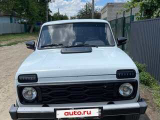 2010 Lada (ВАЗ) 2121 (4x4) I Рестайлинг, белый, 450000 рублей, вид 1
