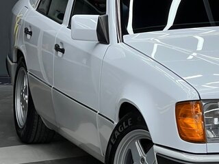 1992 Mercedes-Benz W124 230 5-speed, белый, 1300000 рублей, вид 1
